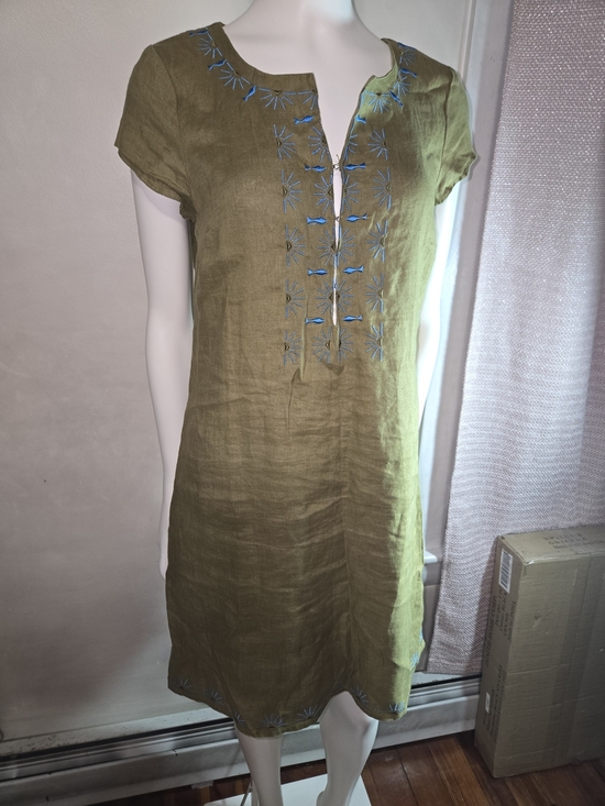 Hiho Dresses & Skirts - Green Embroidered Linen Dress - Brand